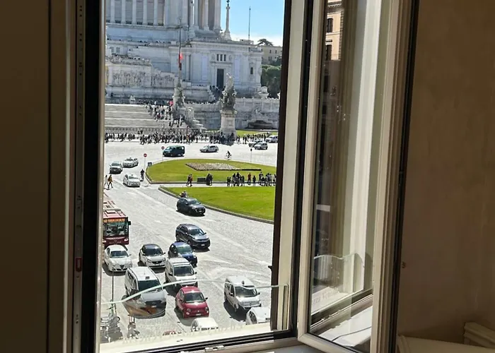 Piazza Venezia Luxury 4* Roma